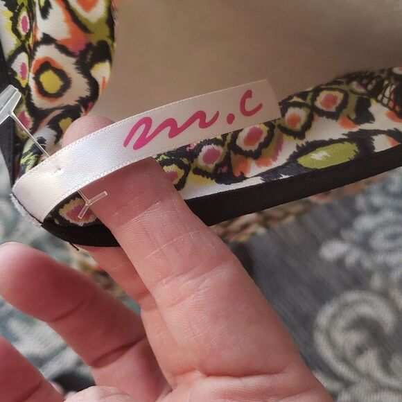 Small tank top with strappy back - Picture 5 of 5